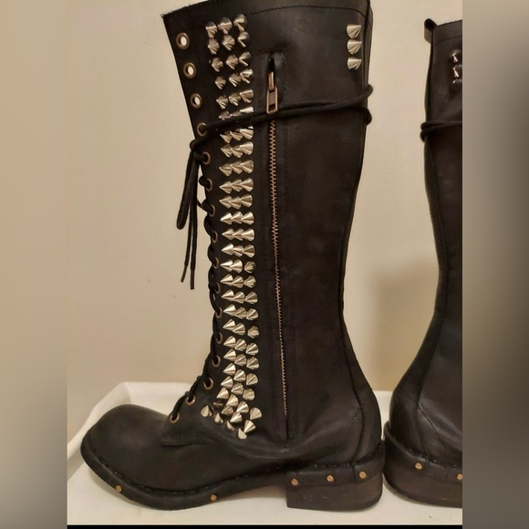 Sold - Picture 8 of 12